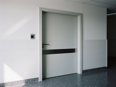 病房門(mén)的安全設(shè)計(jì)：守護(hù)生命的第一道防線