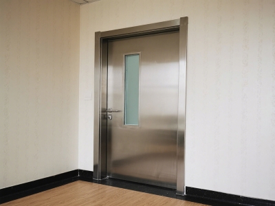 病房門材質選擇：在耐用與適配間找到醫療空間的平衡點